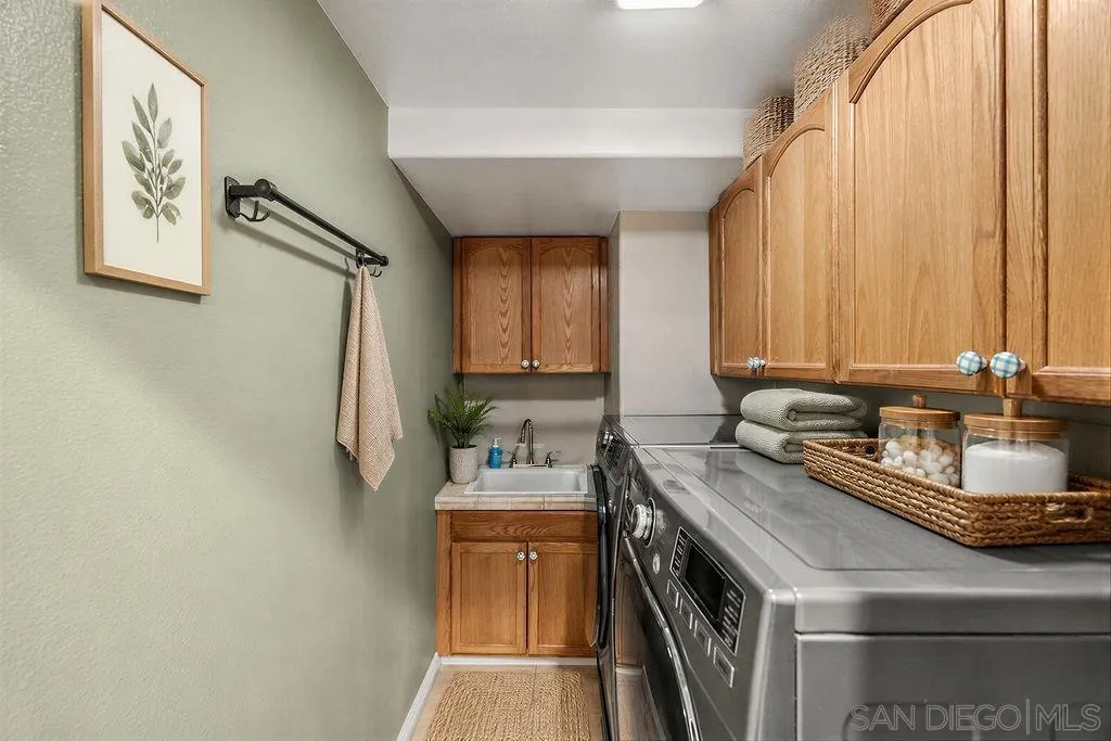 6874 Raspberry Court Corona, CA 92880 - Photo 7 of 23