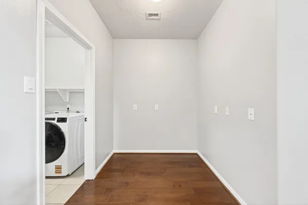 $2,500 | 13306 Babbitt Street, Houston, TX 77034