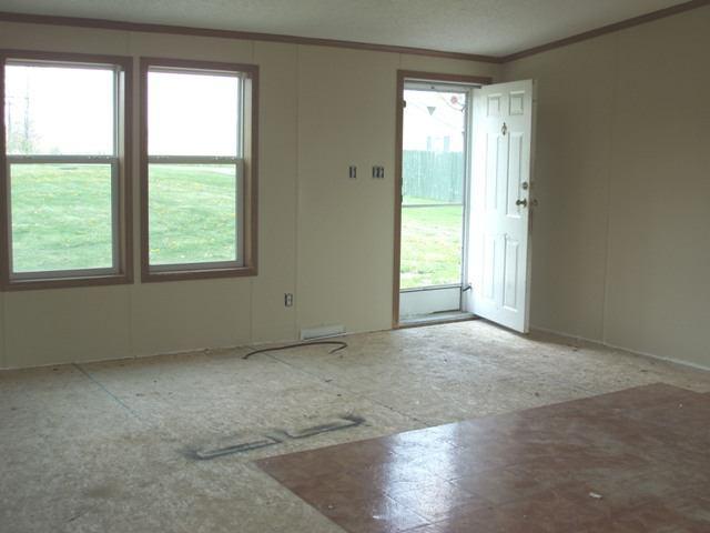 3891 East Springersville Road Connersville, IN 47331 - Photo 3 of 6 Gallery Image 3
