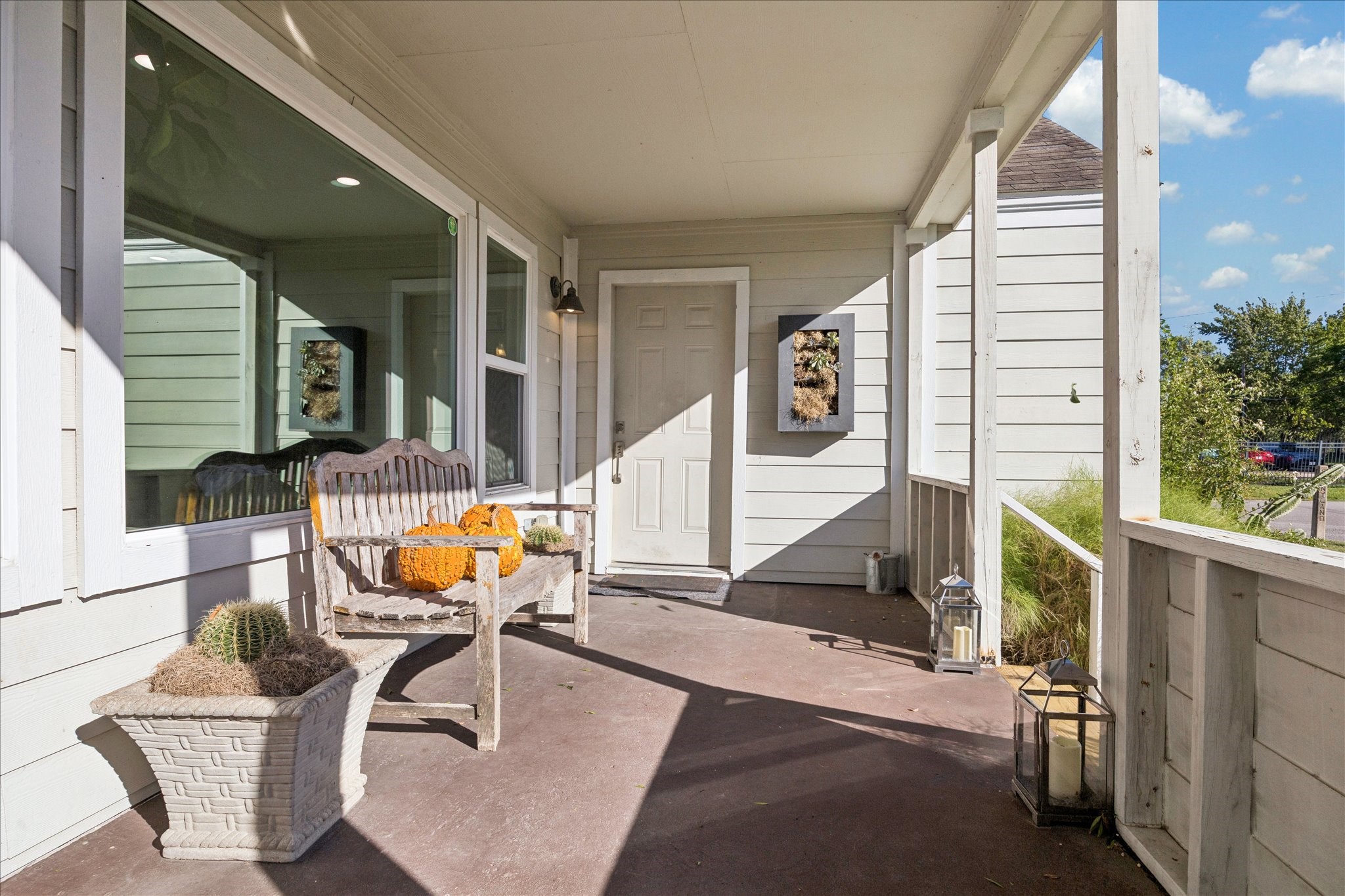 5651 Truett Street Houston, TX 77023 - Photo 3 of 19 a outdoor space with seating