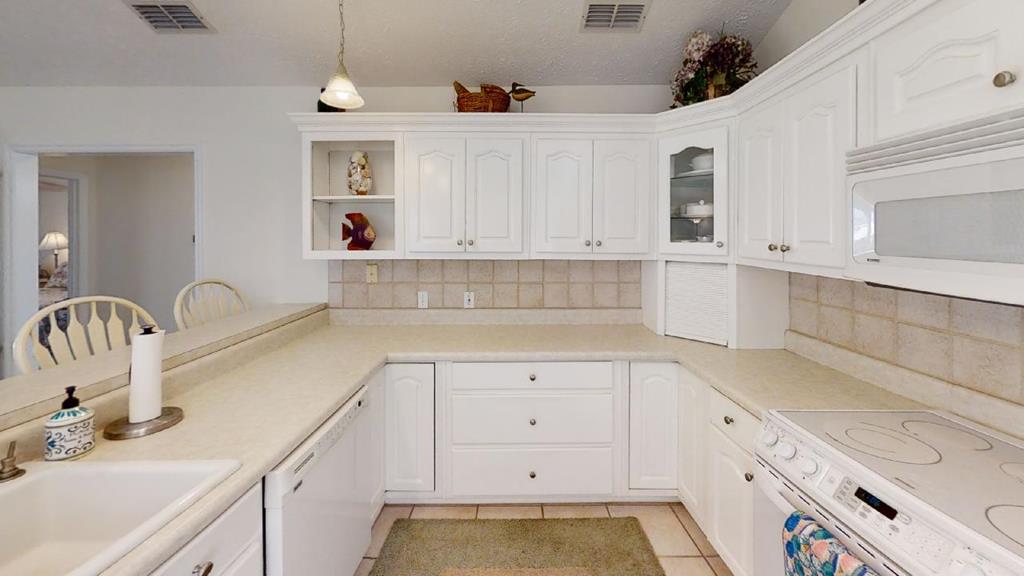 202 6th Street Port St. Joe, FL 32456 - Photo 5 of 36