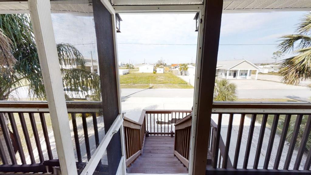 202 6th Street Port St. Joe, FL 32456 - Photo 9 of 36