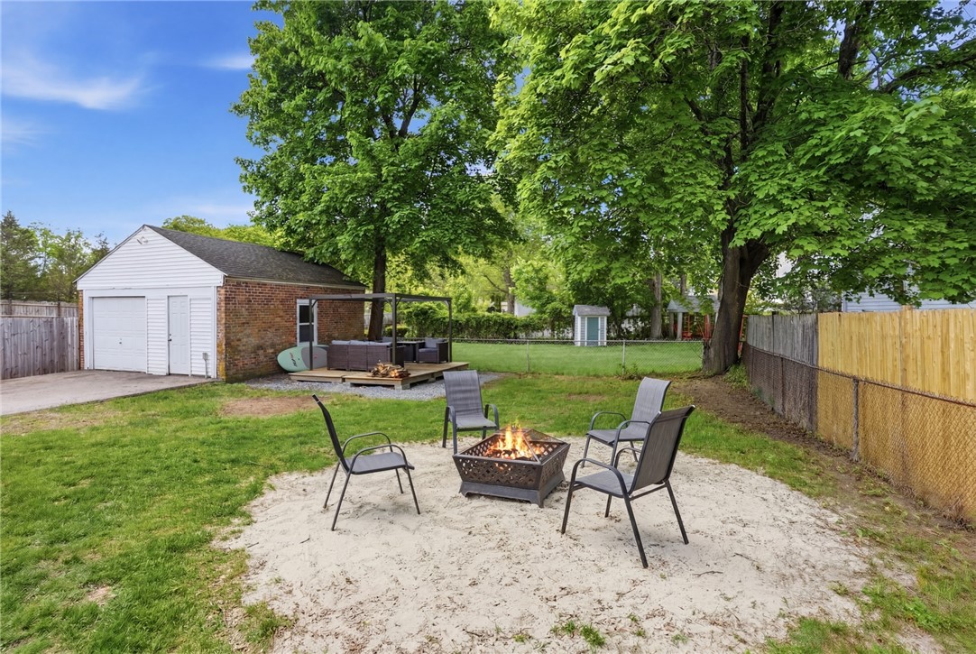 5 Maple Avenue Smithfield, RI 02917 - Photo 28 of 33