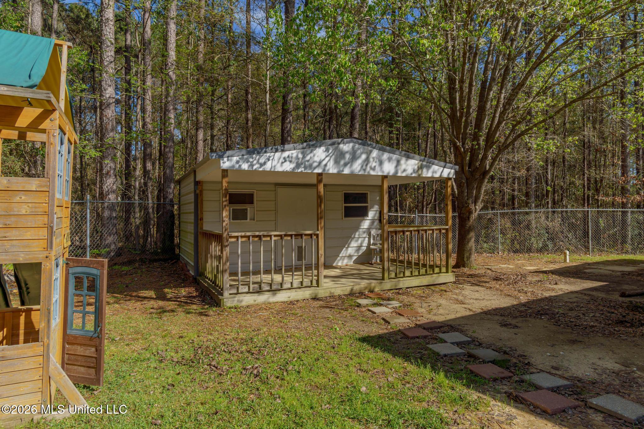 45 Robert E Lee Road Hattiesburg, MS 39401 - Photo 19 of 21 45 Robert E Lee Road-19