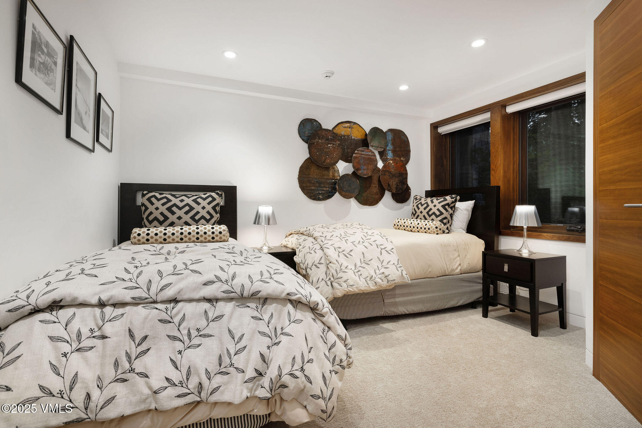 126 West Forest Road, Unit W Vail, CO 81657 - Photo 27 of 43 126_forest_rd_interior_bed04