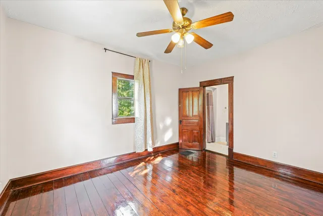 $259,000 | 322 North Guthrie Street, Gibson City, IL 60936