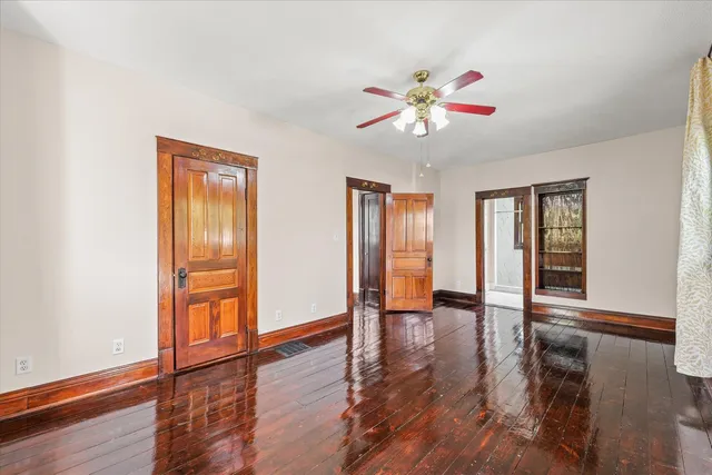 $259,000 | 322 North Guthrie Street, Gibson City, IL 60936