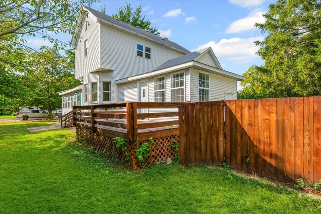 $259,000 | 322 North Guthrie Street, Gibson City, IL 60936