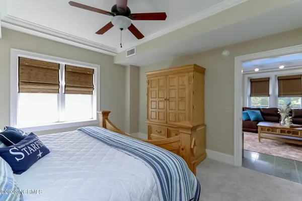 $595,000 | 4425 Arendell Street, Unit 301 & BOATSLIP #25, Morehead City, NC 28557