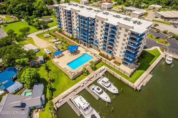 $595,000 | 4425 Arendell Street, Unit 301 & BOATSLIP #25, Morehead City, NC 28557