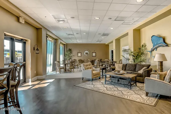 $595,000 | 4425 Arendell Street, Unit 301 & BOATSLIP #25, Morehead City, NC 28557