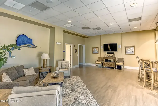 $595,000 | 4425 Arendell Street, Unit 301 & BOATSLIP #25, Morehead City, NC 28557