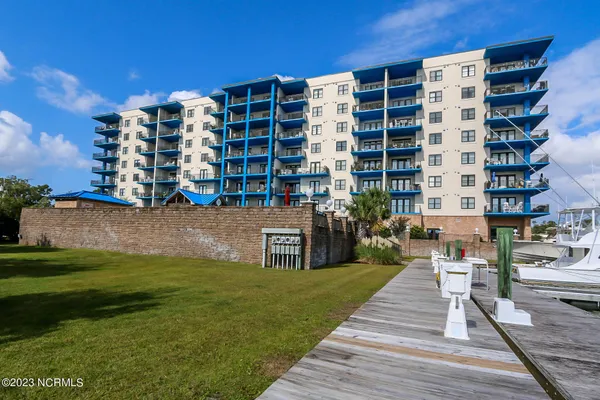 $595,000 | 4425 Arendell Street, Unit 301 & BOATSLIP #25, Morehead City, NC 28557