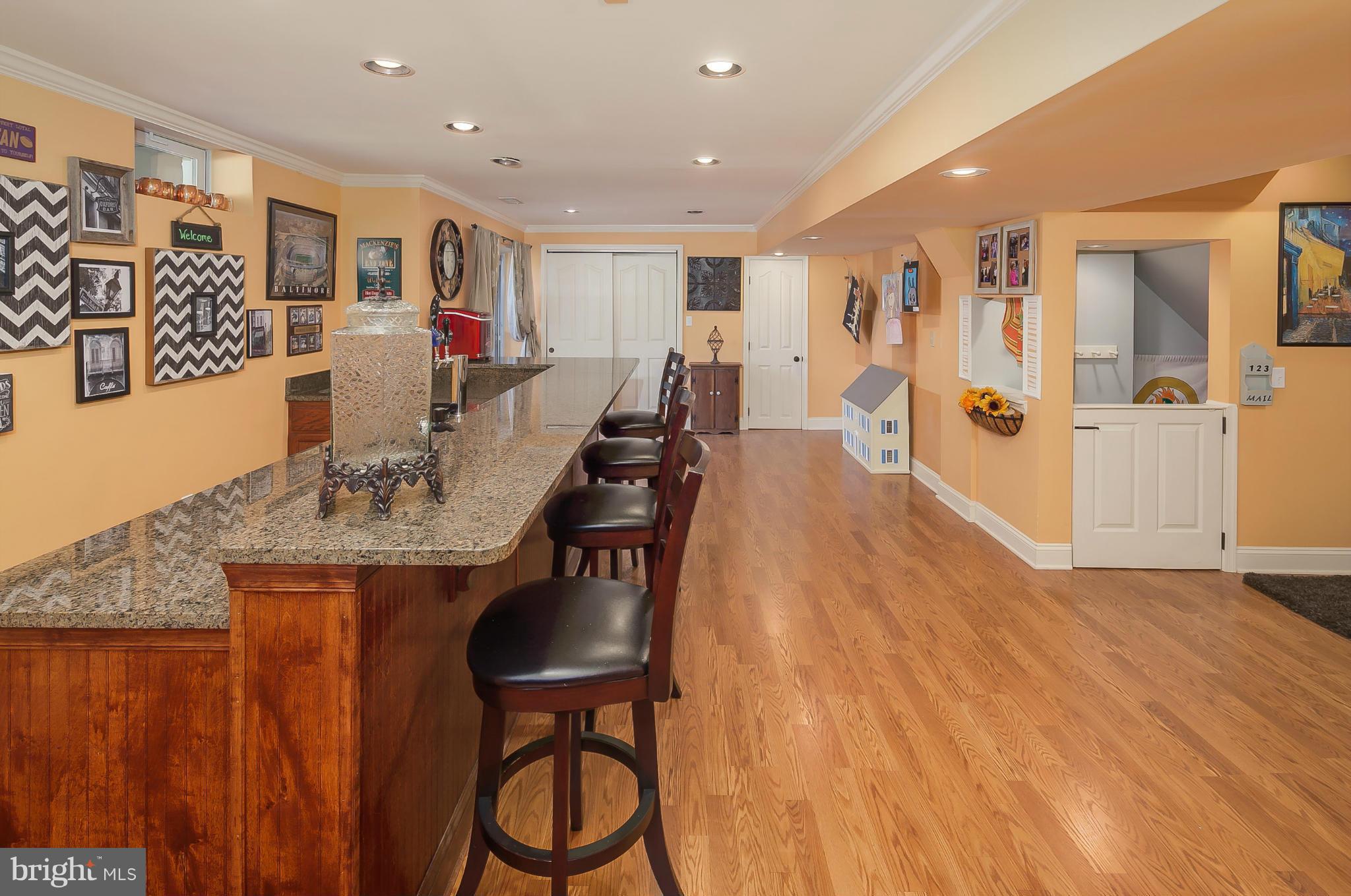 5949 Sandy Ridge Elkridge, MD 21075 - Photo 22 of 30 a living room with furniture and a table