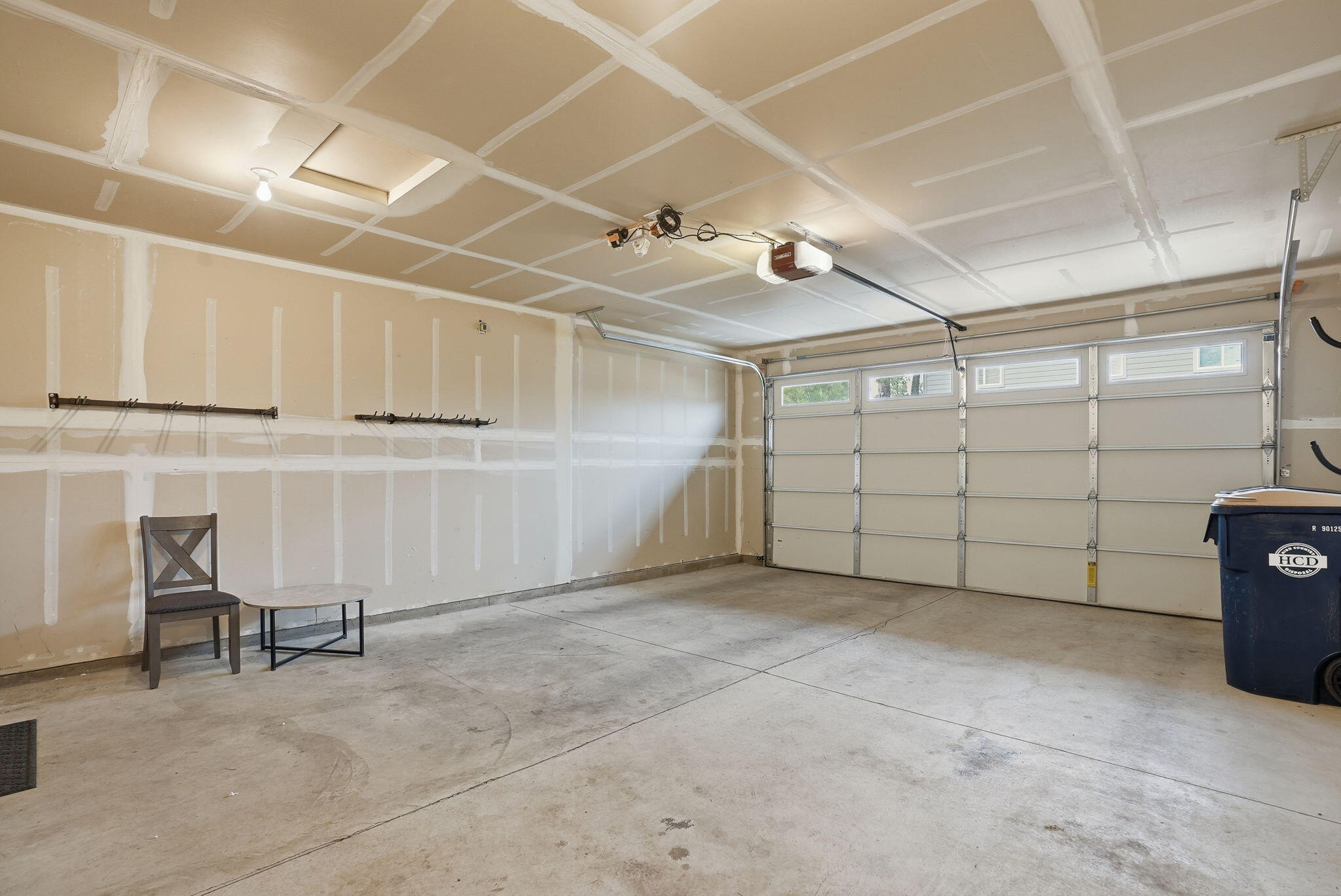 1255 McKinney Butte Road, Unit E Sisters, OR 97759 - Photo 38 of 43 2-Car Attached Garage