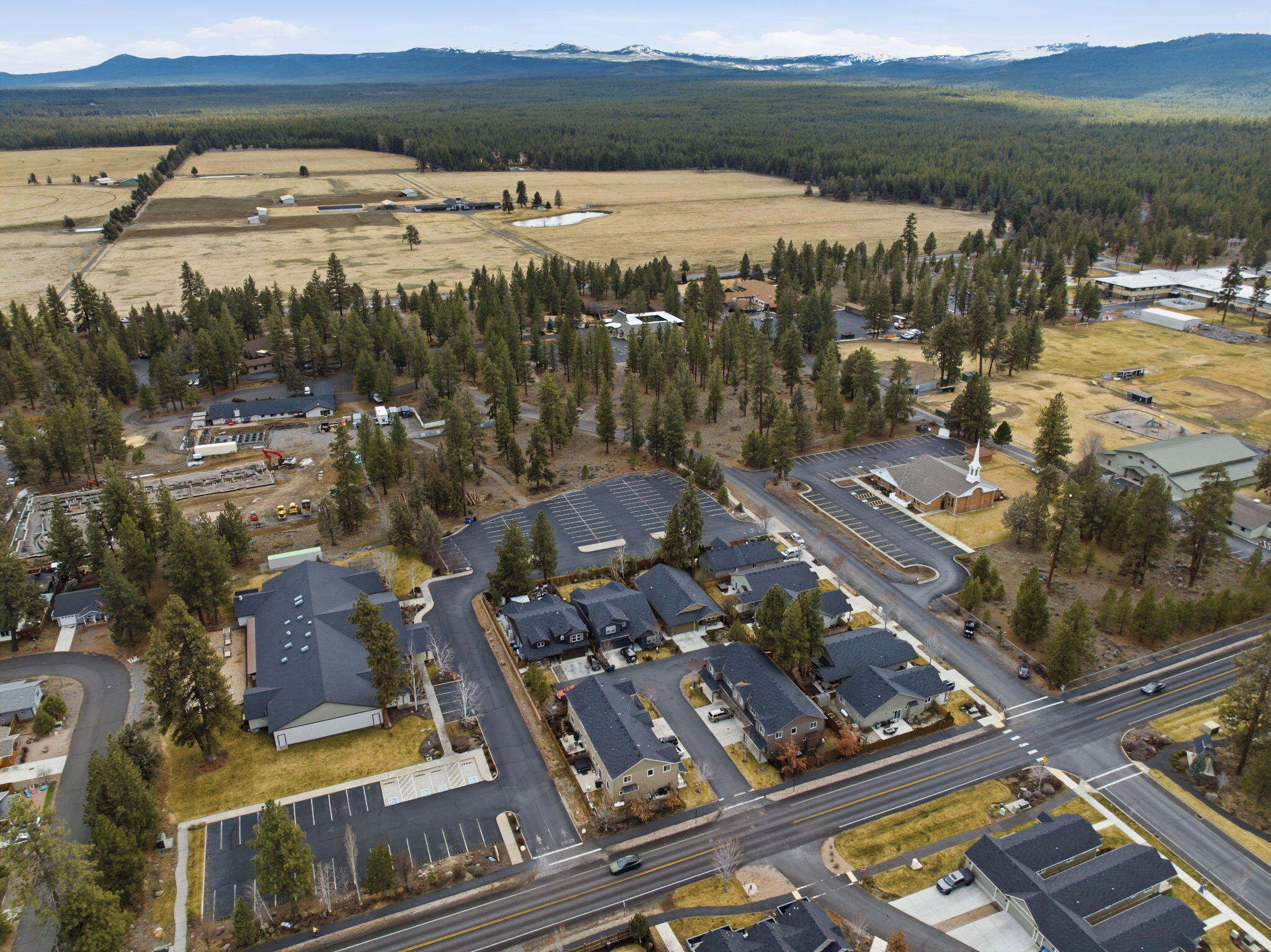 1255 McKinney Butte Road, Unit E Sisters, OR 97759 - Photo 43 of 43 0.6 Miles to All Sisters Schools