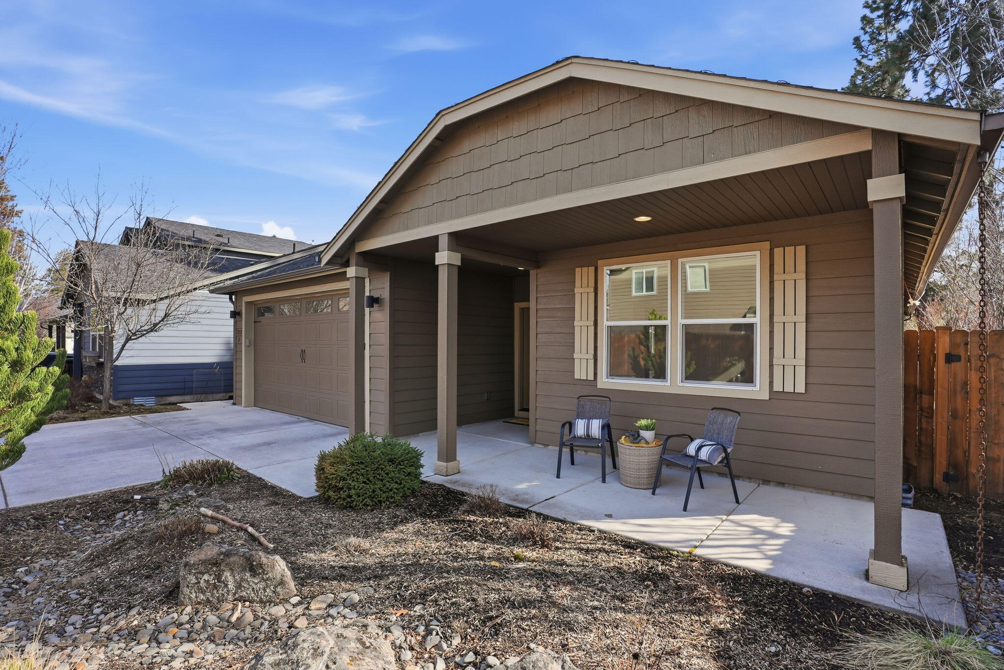1255 McKinney Butte Road, Unit E Sisters, OR 97759 - Photo 7 of 43 Covered Front Porch