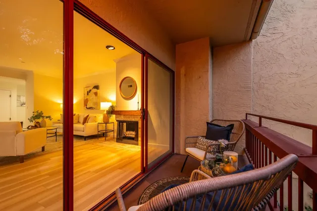 $1,300,000 | 10 9th Avenue, Unit 206, San Mateo, CA 94401