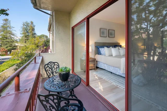 $1,300,000 | 10 9th Avenue, Unit 206, San Mateo, CA 94401