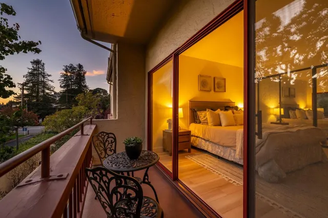 $1,300,000 | 10 9th Avenue, Unit 206, San Mateo, CA 94401