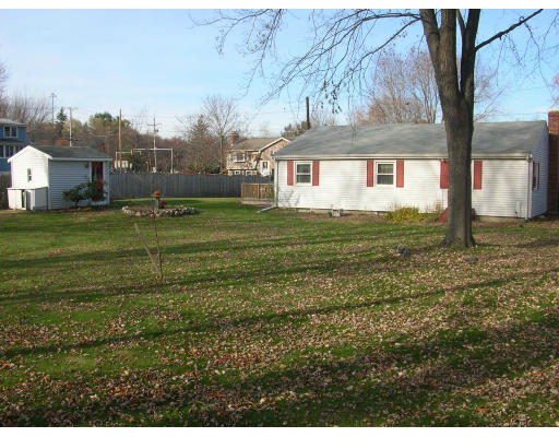 8 Frances Road Burlington, MA 01803 - Photo 7 of 7 Gallery Image 7