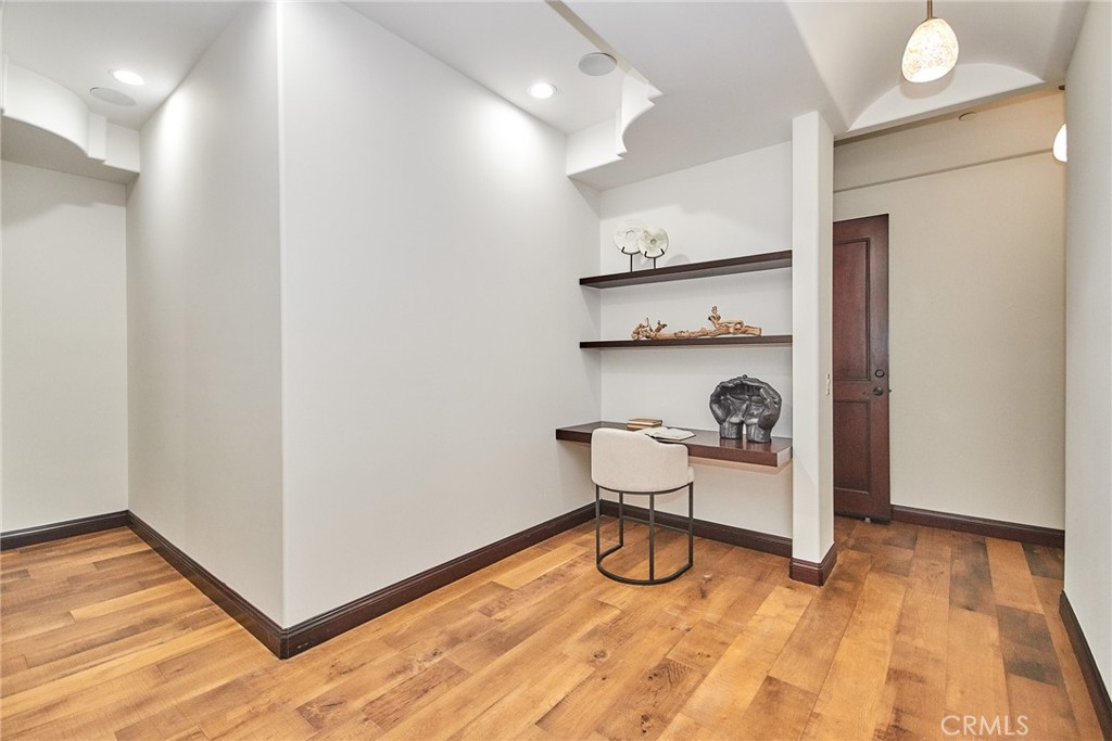 1051 Arroyo Drive Fullerton, CA 92833 - Photo 14 of 73 Corner Hall way