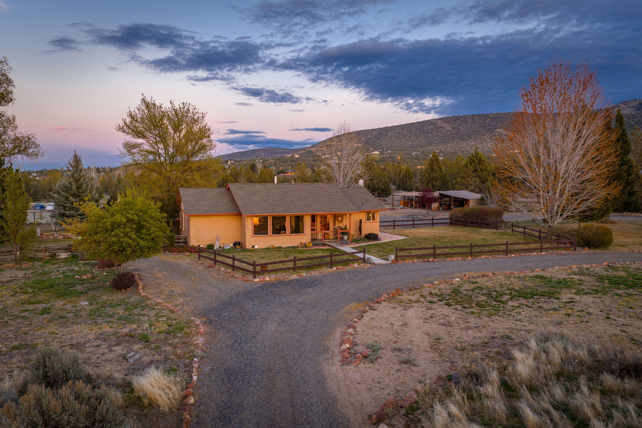 7950 Southwest Copley Road Powell Butte, OR 97753 - Photo 48 of 56 82-web-or-mls-Riley Visuals-116
