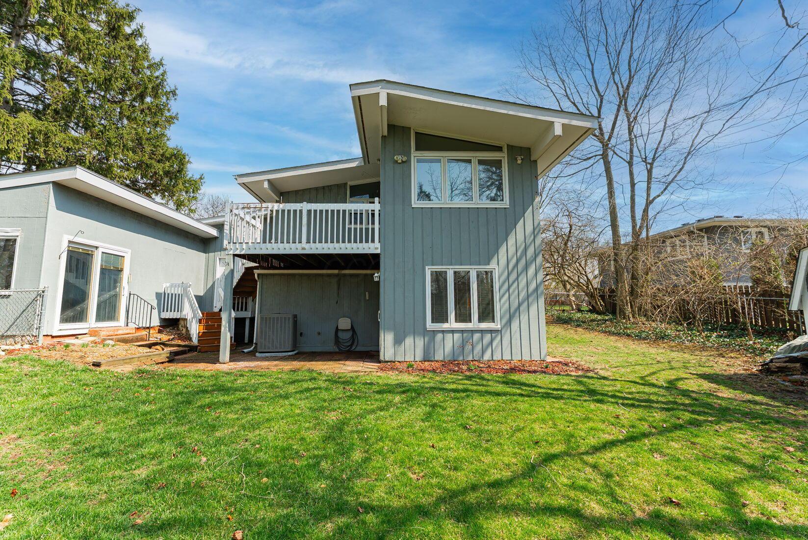 4161 Winfield Road Columbus, OH 43220 - Photo 29 of 39 Rear Elevation