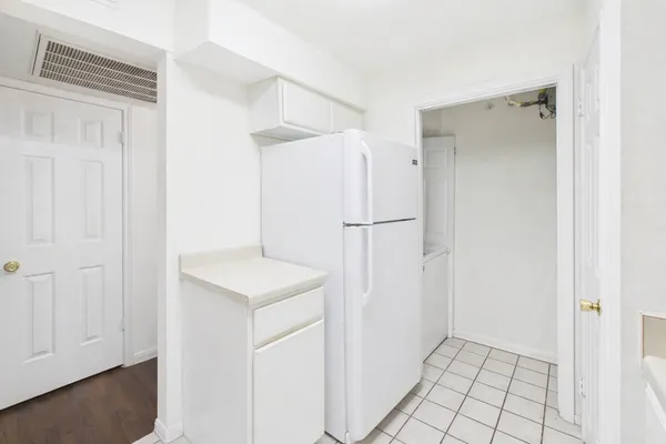 $2,595 | 501 West 26th Street, Unit 314, Austin, TX 78705