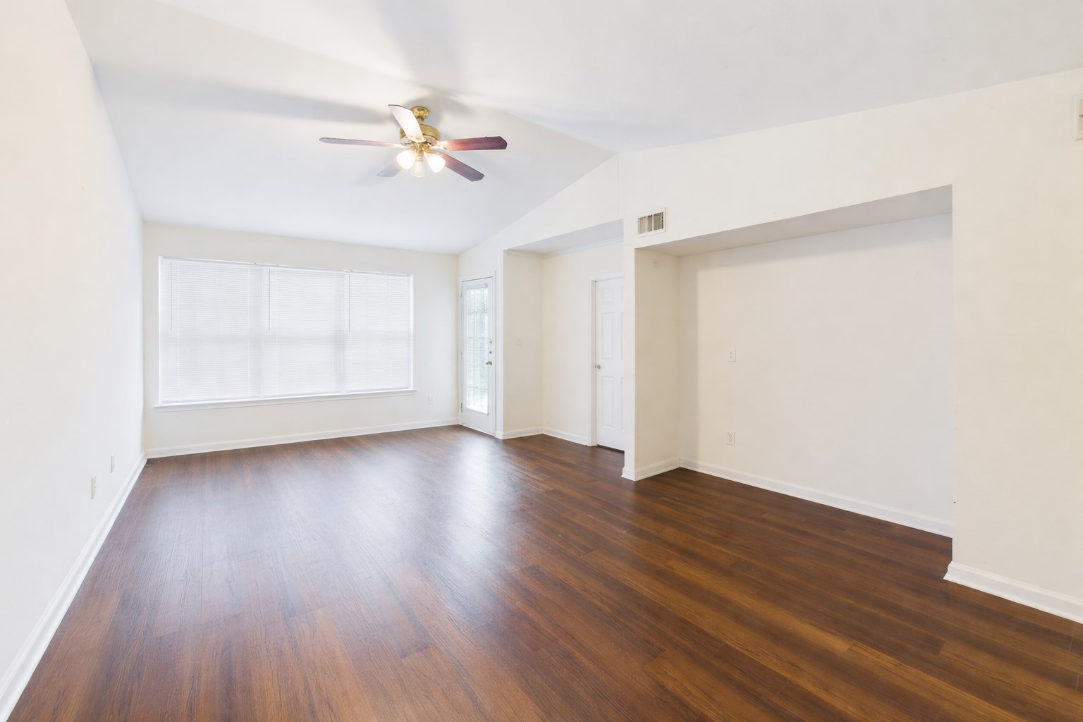 501 West 26th Street, Unit 314 Austin, TX 78705 - Photo 2 of 21
