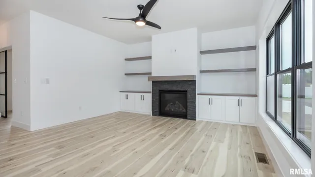 $550,000 | 353 North Pocono Avenue, Morton, IL 61550