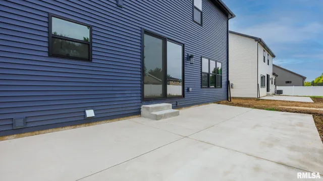 $550,000 | 353 North Pocono Avenue, Morton, IL 61550