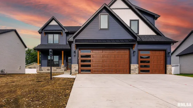 $550,000 | 353 North Pocono Avenue, Morton, IL 61550