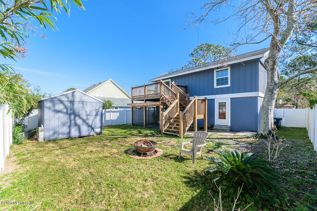 342 Seminole Road Atlantic Beach, FL 32233 - Photo 25 of 57 Spacious back yard