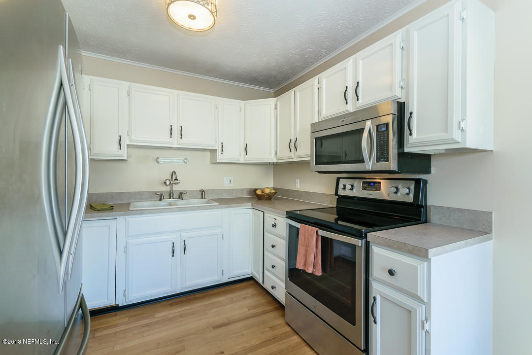 342 Seminole Road Atlantic Beach, FL 32233 - Photo 26 of 57 Back inside to the kitchen