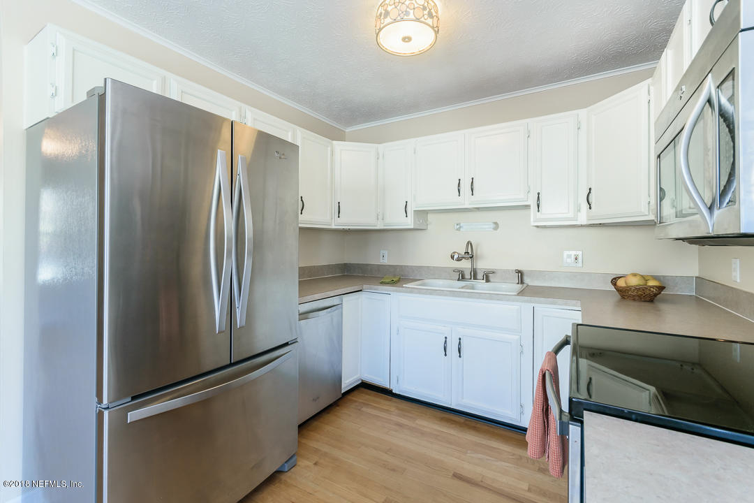 342 Seminole Road Atlantic Beach, FL 32233 - Photo 27 of 57 Newer stainless appliances