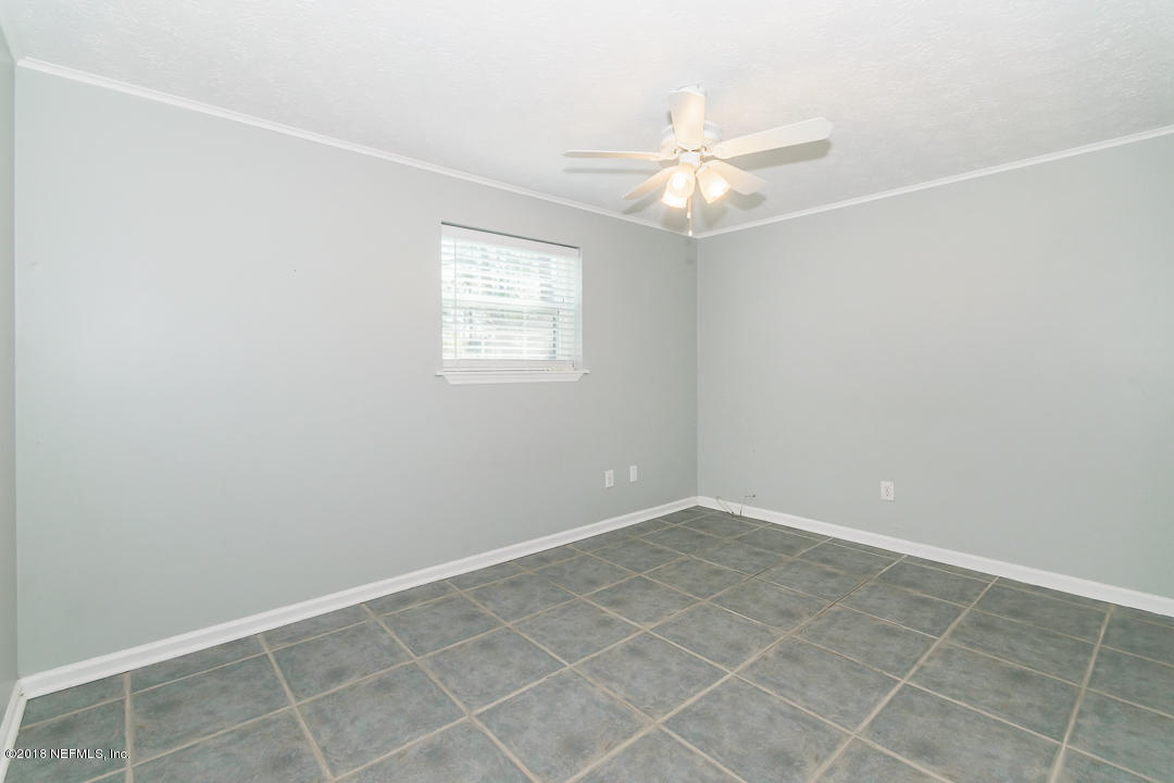 342 Seminole Road Atlantic Beach, FL 32233 - Photo 33 of 57 3rd bedroom downstairs
