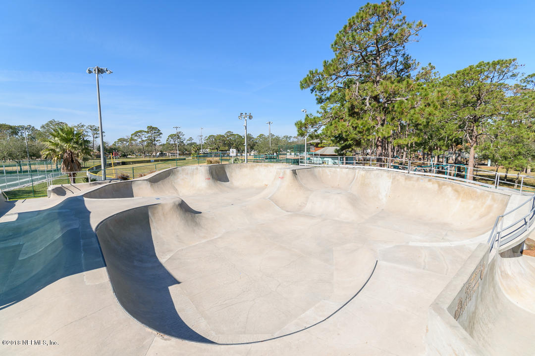 342 Seminole Road Atlantic Beach, FL 32233 - Photo 39 of 57 Jack Russell Park skateboard