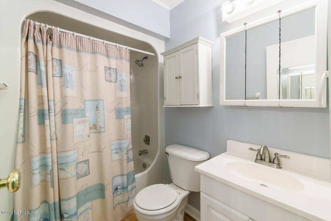 342 Seminole Road Atlantic Beach, FL 32233 - Photo 53 of 57 upstairs bath