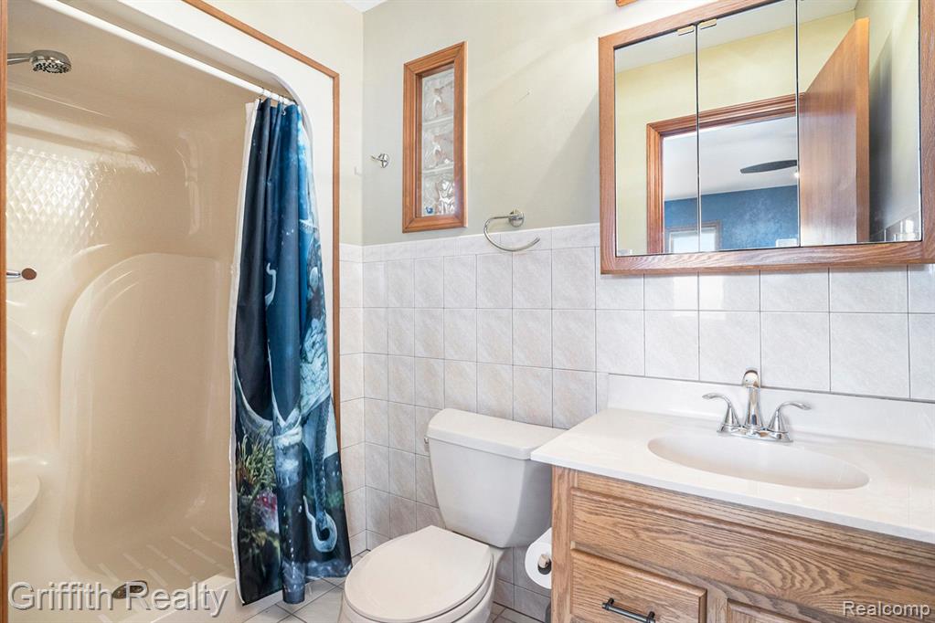 8070 Sheraton Park Road Fenton, MI 48430 - Photo 25 of 48