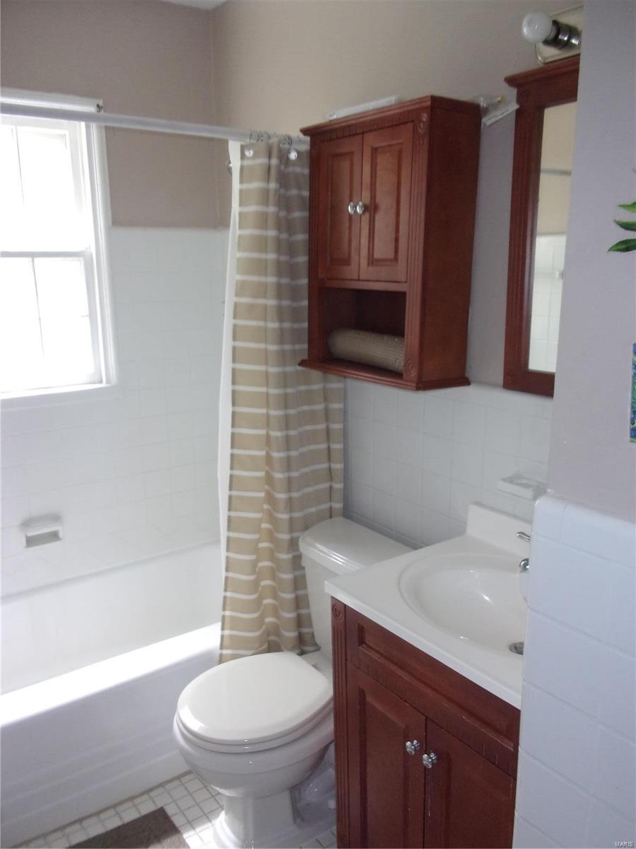 990 North New Florissant Road Florissant, MO 63031 - Photo 11 of 17