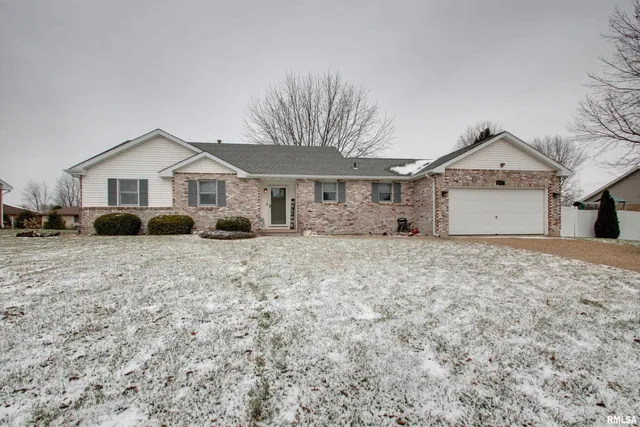 $299,000 | 4717 Harrison Street, Quincy, IL 62305