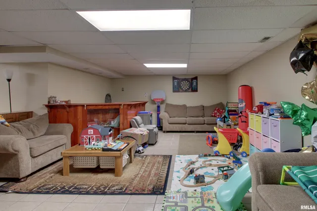 $299,000 | 4717 Harrison Street, Quincy, IL 62305