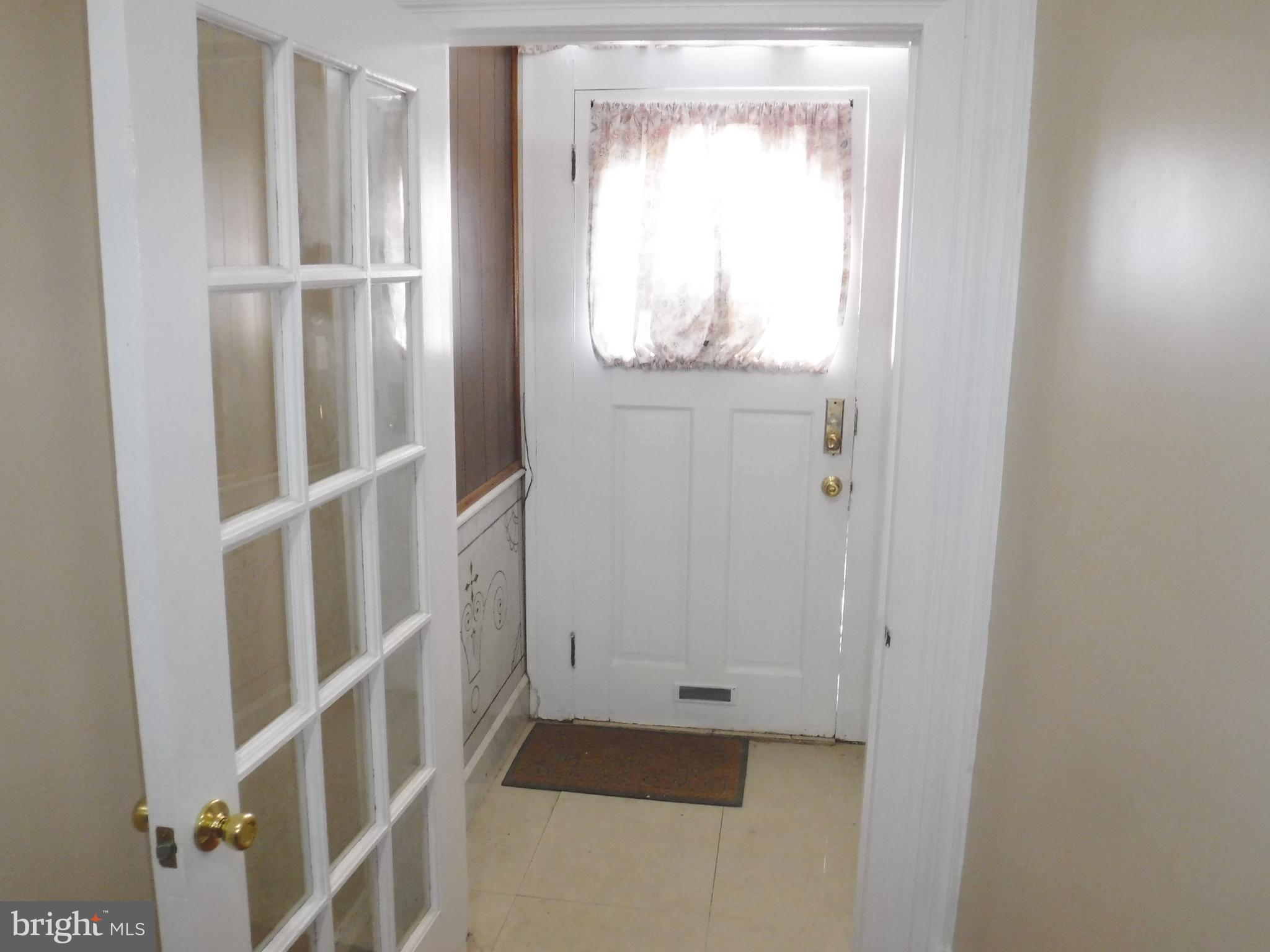 540 George Street Norristown, PA 19401 - Photo 6 of 53 a view of an empty room