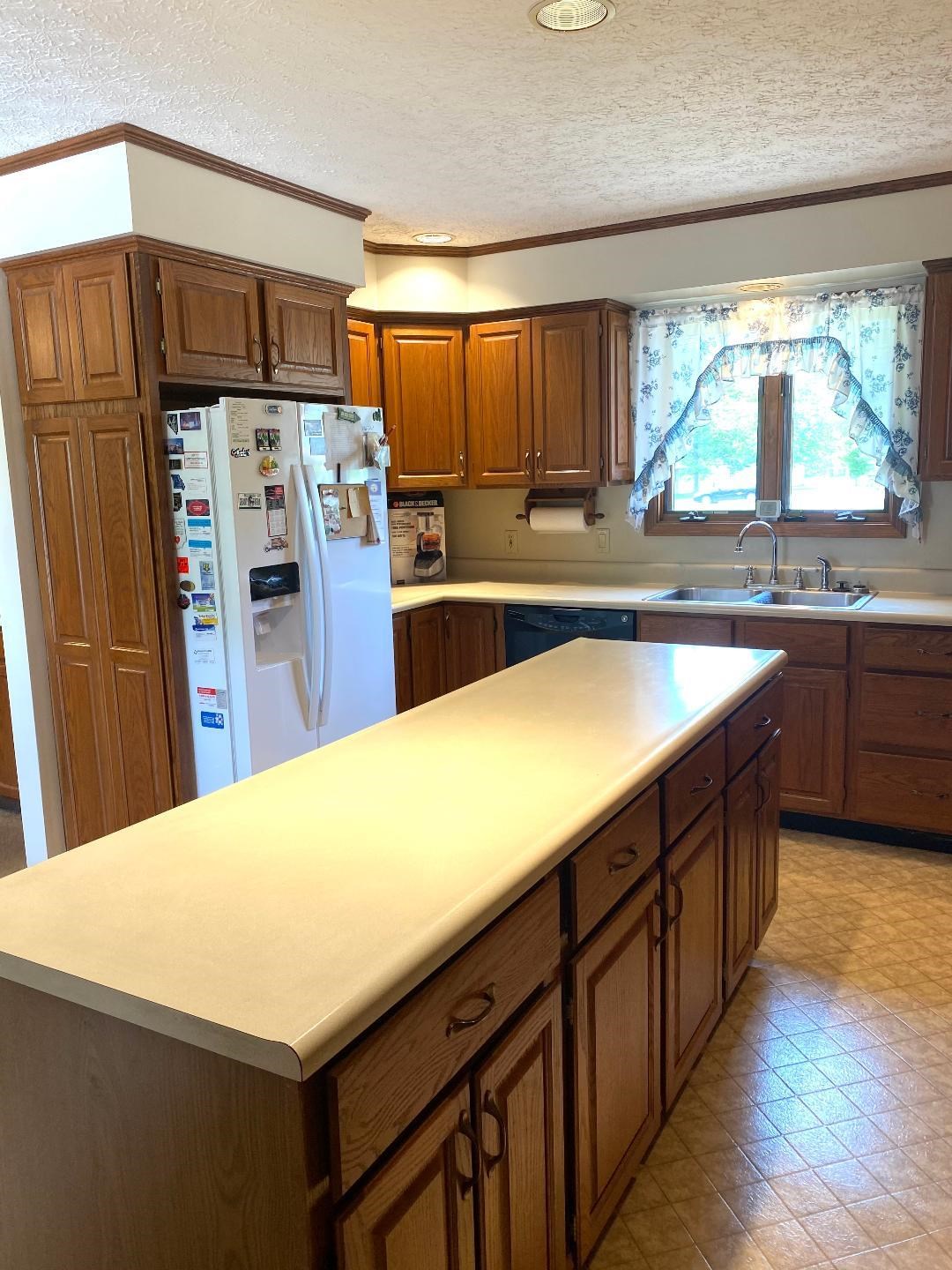 832 East Hollars Road Bloomfield, IN 47424 - Photo 12 of 36