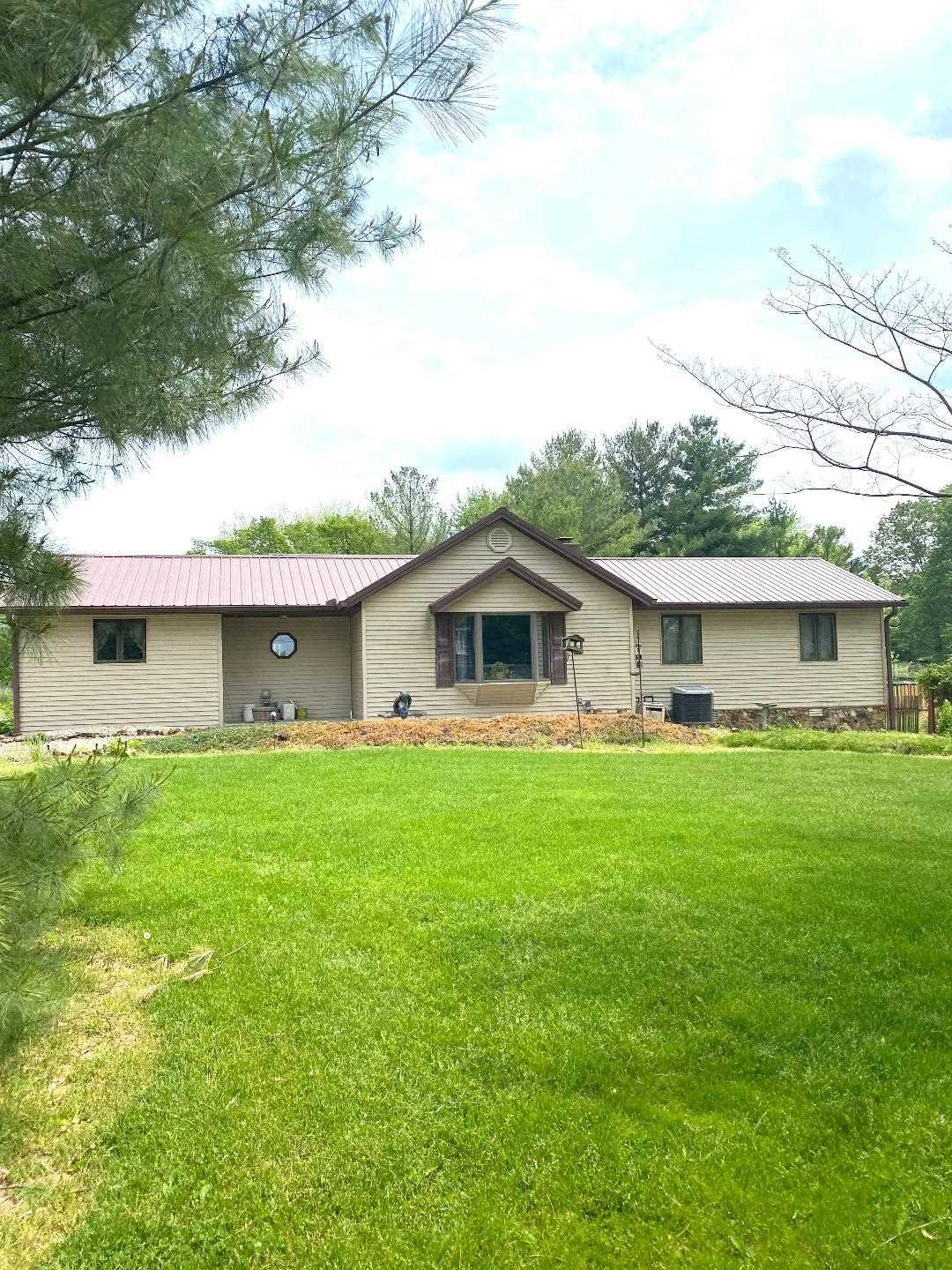 832 East Hollars Road Bloomfield, IN 47424 - Photo 35 of 36