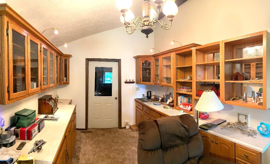 832 East Hollars Road Bloomfield, IN 47424 - Photo 10 of 36