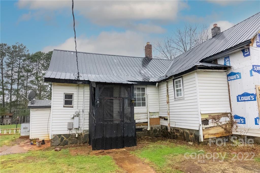 2233 Delview Road Cherryville, NC 28021 - Photo 4 of 30 Gallery Image 4