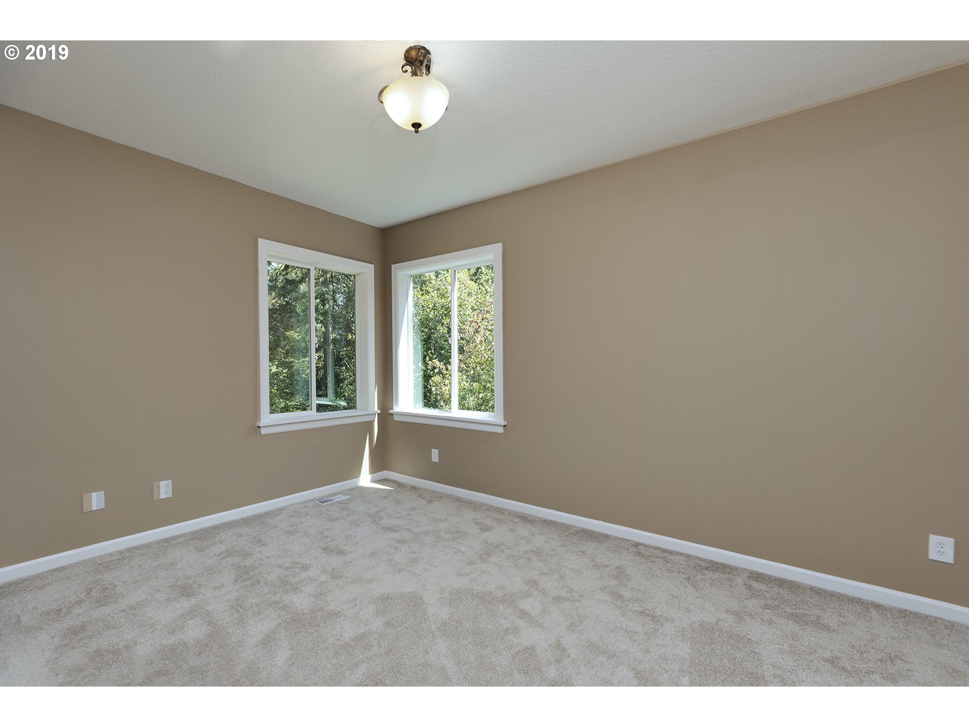 1925 Hillcrest Drive West Linn, OR 97068 - Photo 21 of 32 a view of an empty room with a window