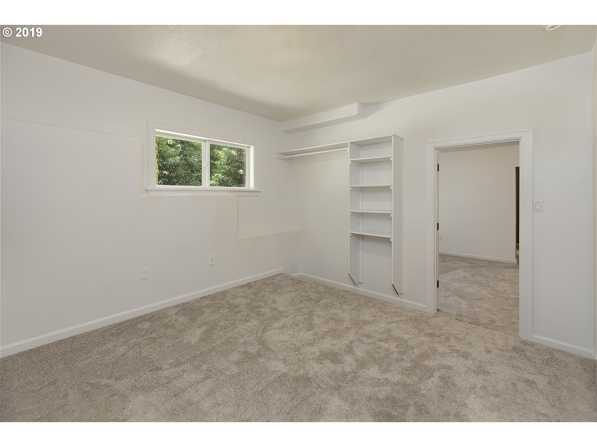 1925 Hillcrest Drive West Linn, OR 97068 - Photo 23 of 32 a view of an empty room